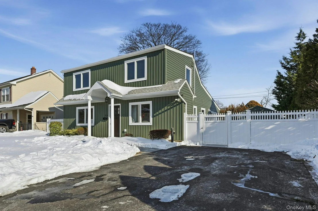 Photo of 73 Wolcott Road