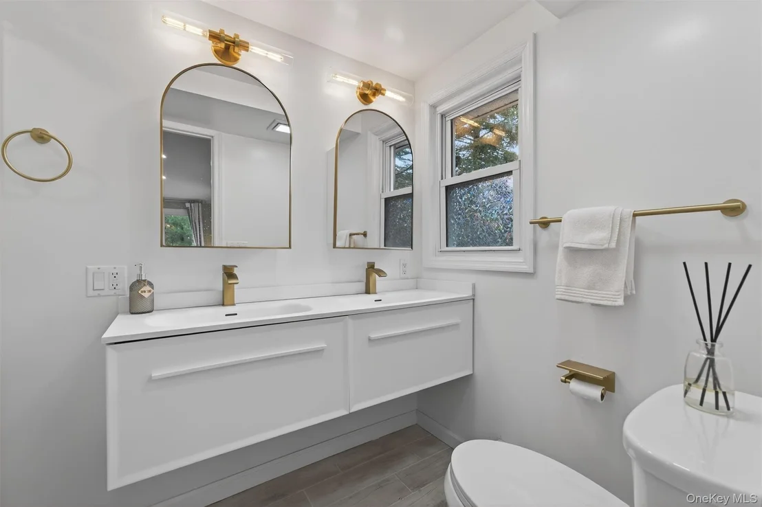 Photo of 86 Beaver Brook Road