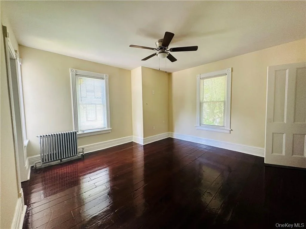 Photo of 32 Hooker Avenue