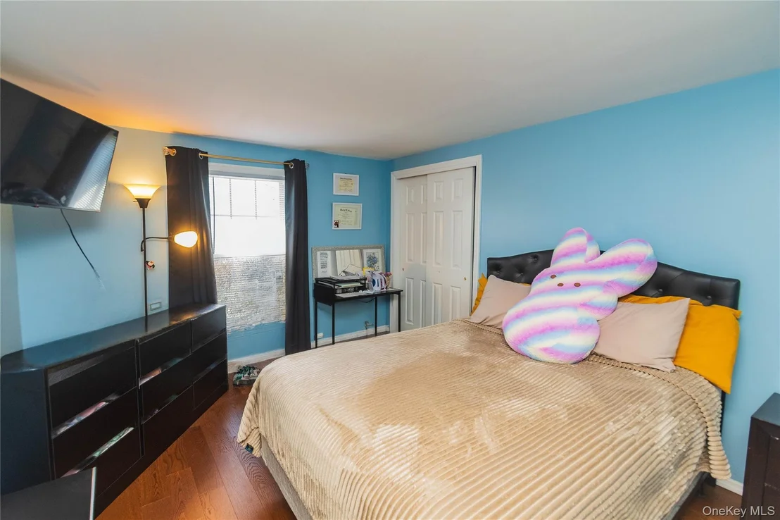 Photo of 19 Biscayne Blvd