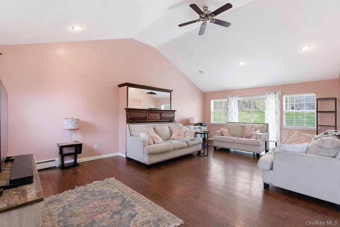 Photo of 4 Howard Street
