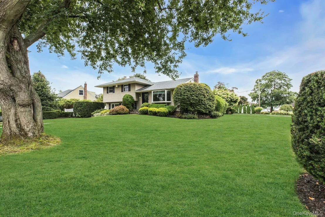 Photo of 12 Whitebirch Lane