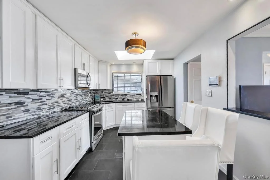 Photo of 488 Pershing Blvd