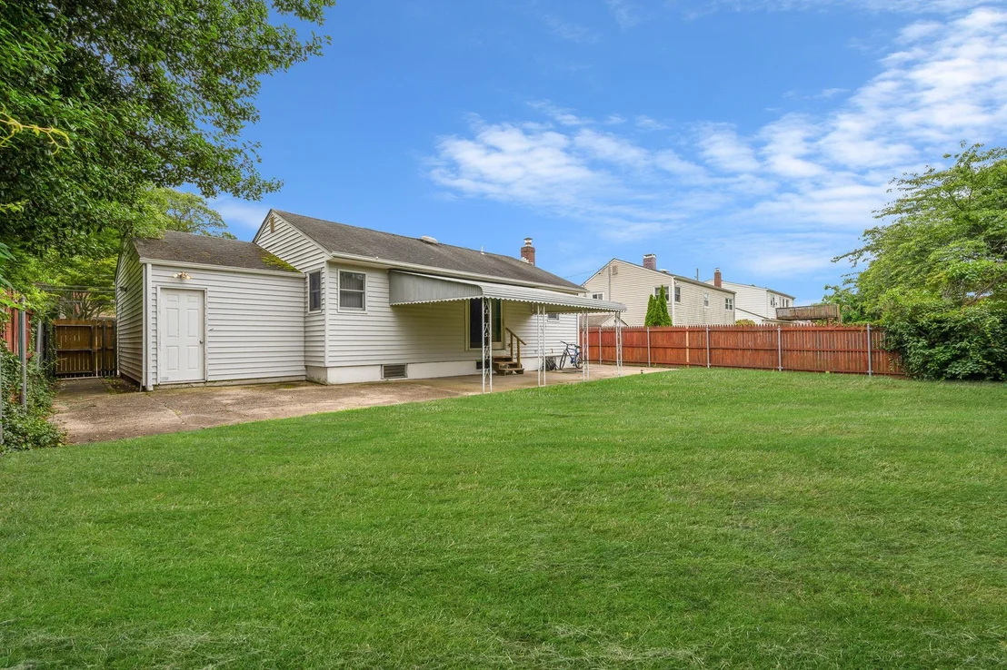 Photo of 781 Bermuda Road
