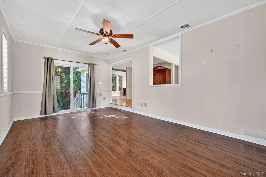 Photo of 23 Maplewood Boulevard