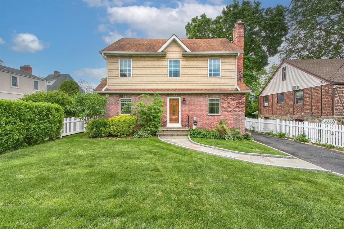 Photo of 37 Myrtle Boulevard