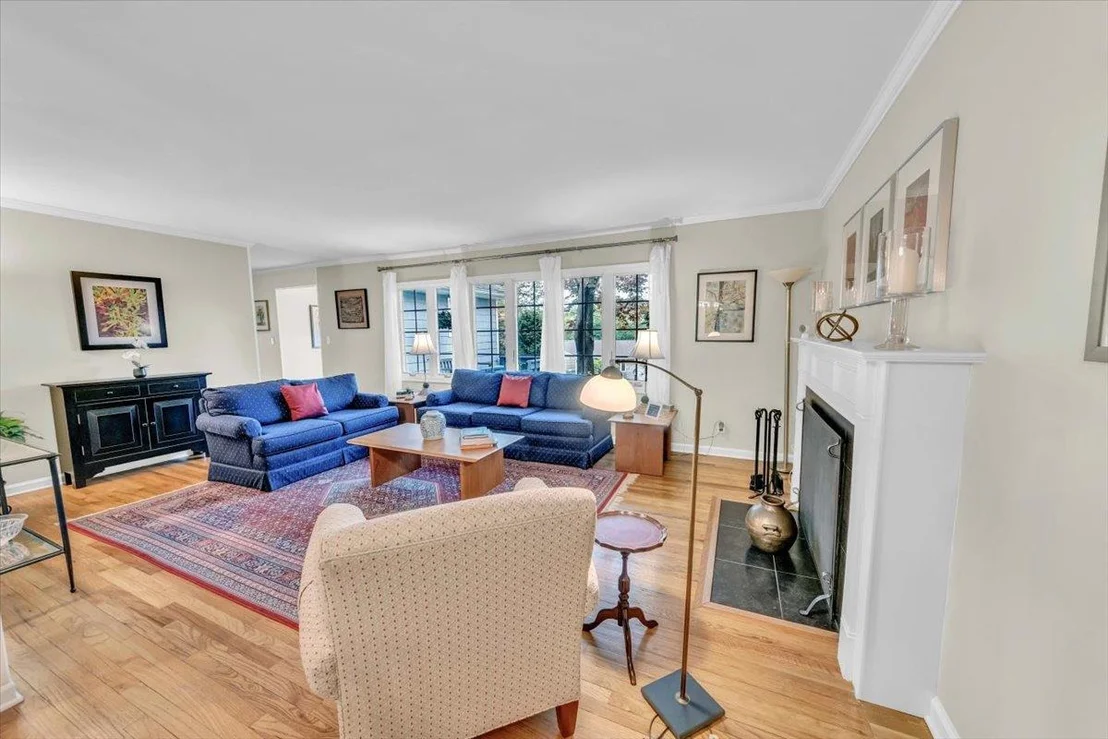 Photo of 3 Columbia Road