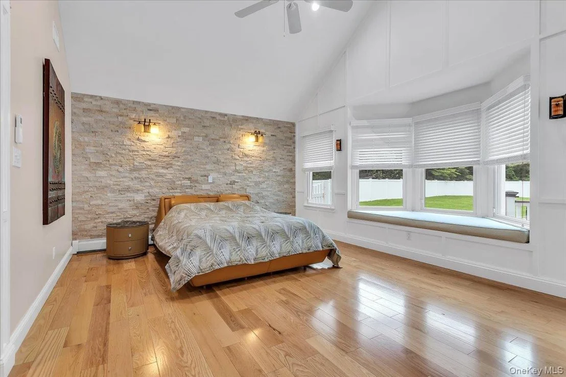 Photo of 21 Buttonwood Drive