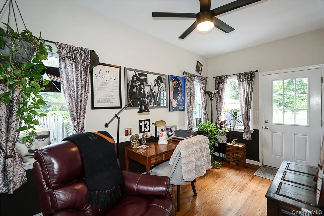 Photo of 8 Dumond Place