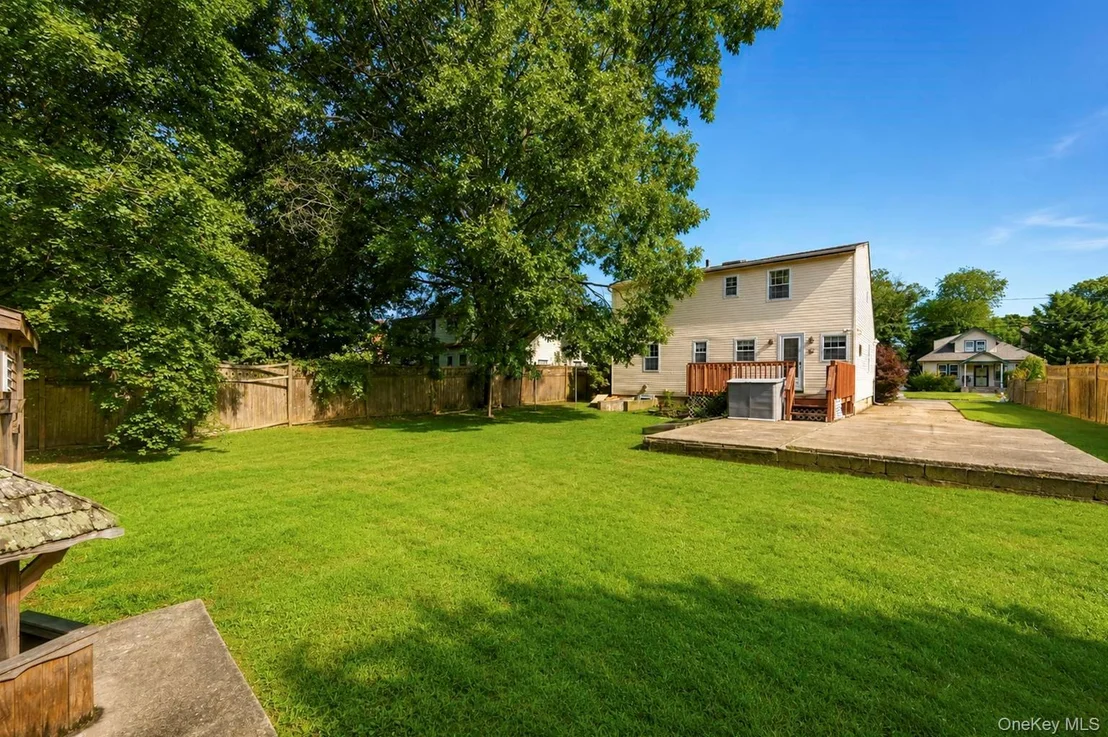 Photo of 44 Maple Drive