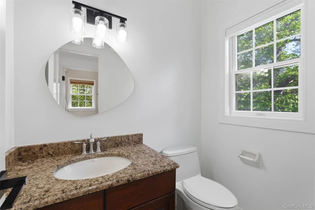 Photo of 105 Hempstead Road