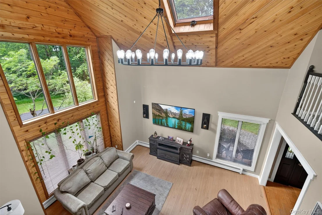 Photo of 233 Hill Road