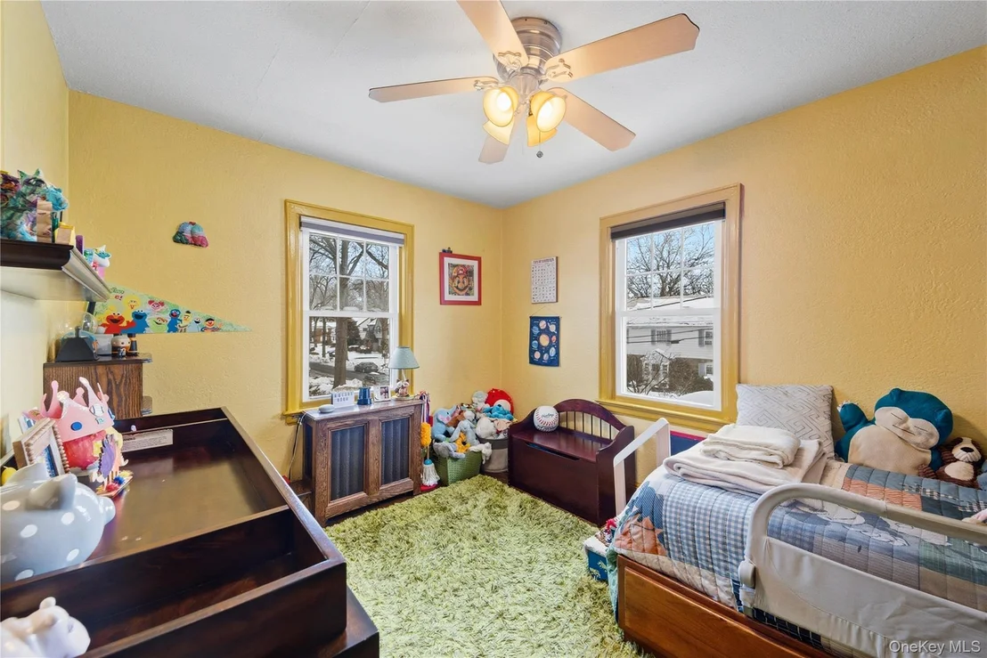Photo of 74 Central Parkway