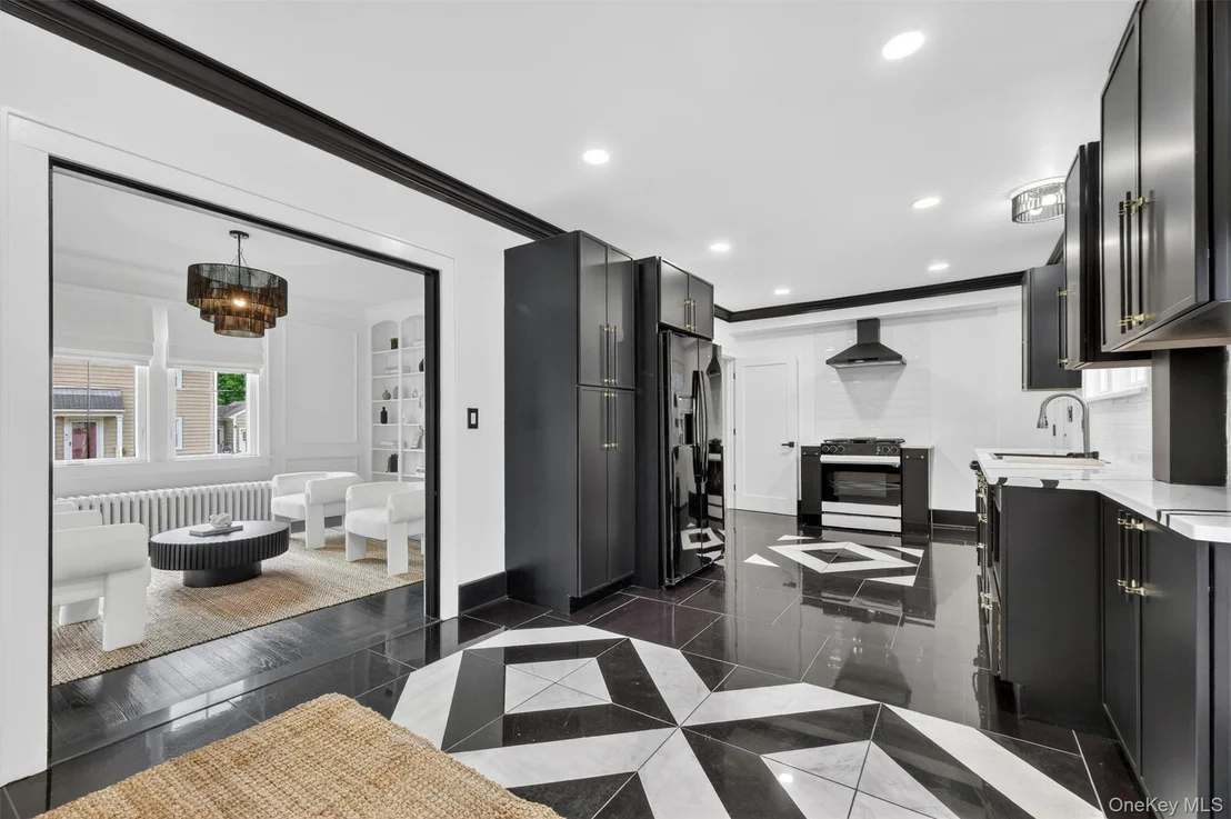 Photo of 32 Dutchess Terrace