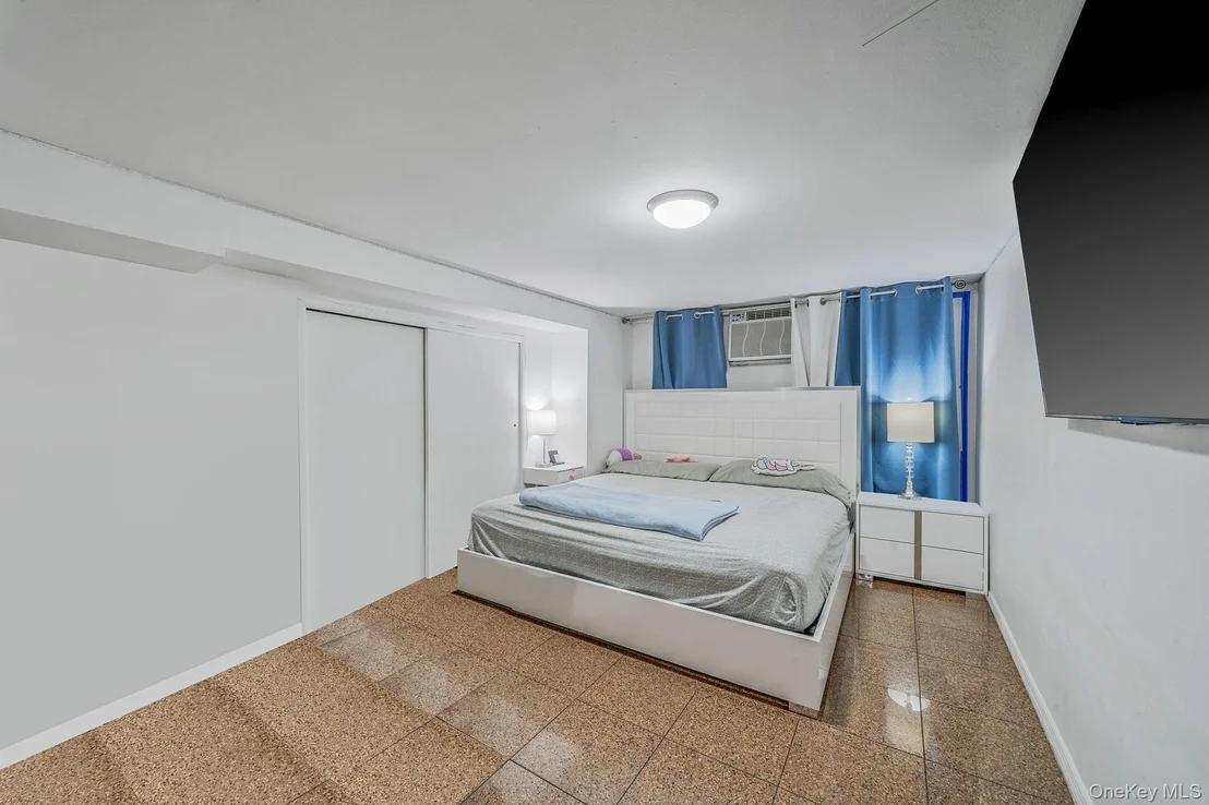 Photo of 86 Clearstream Avenue