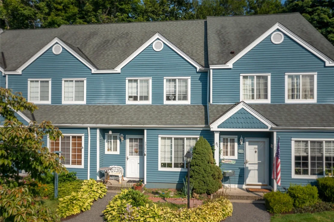 Photo of 1704 Windsor Lane