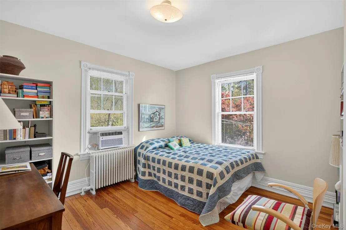 Photo of 20 Whitehouse Avenue