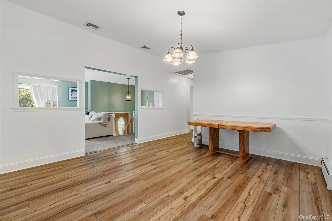 Photo of 47 Stringham Road