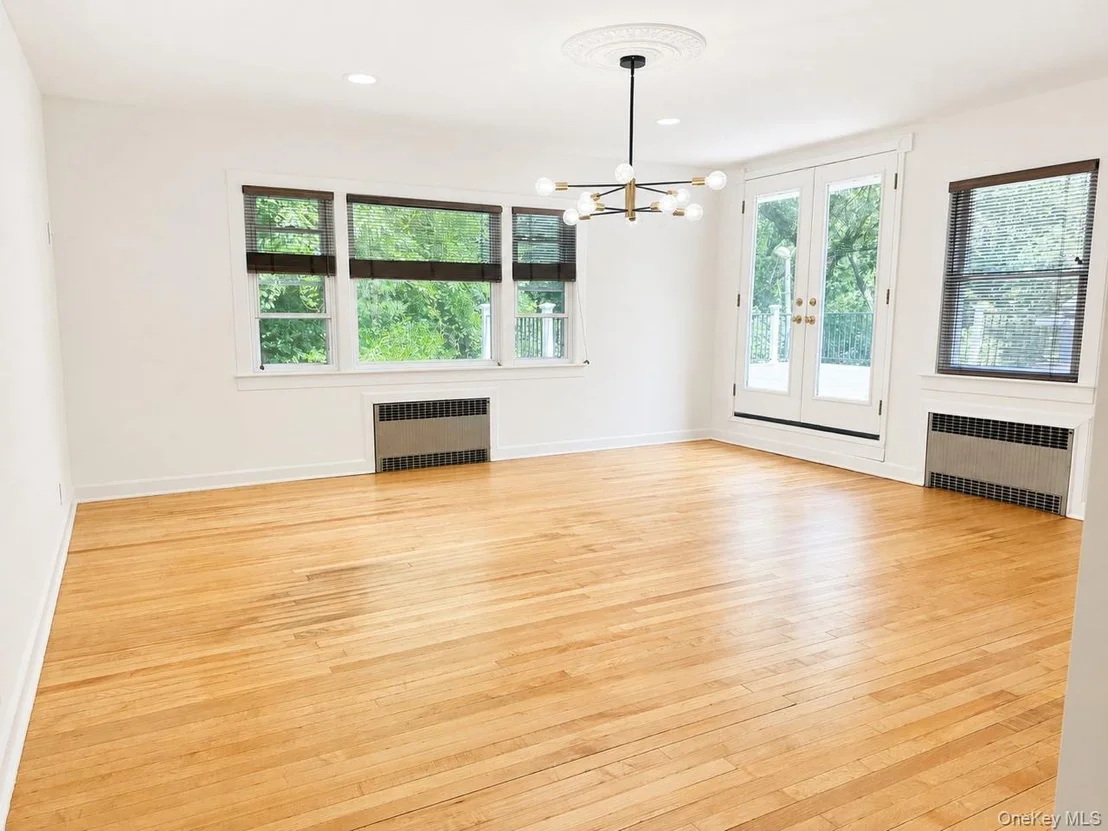 Photo of 40 Timberpoint Drive