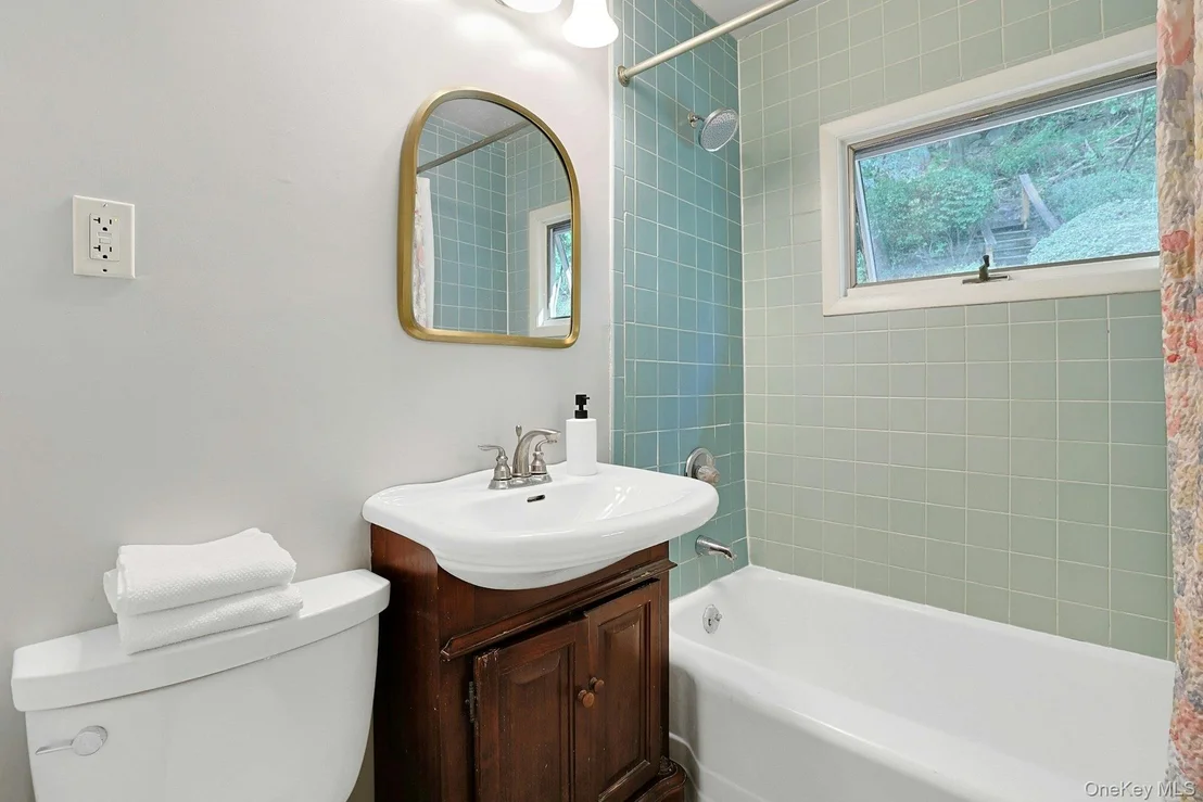 Photo of 61 Snowden Avenue