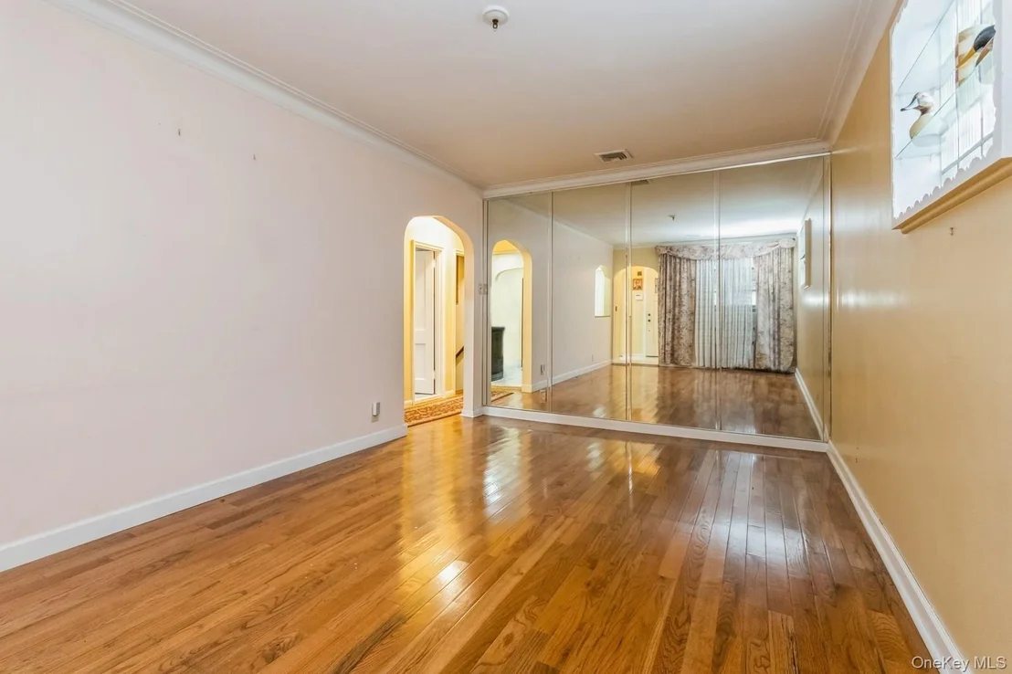 Photo of 4121 Grace Avenue