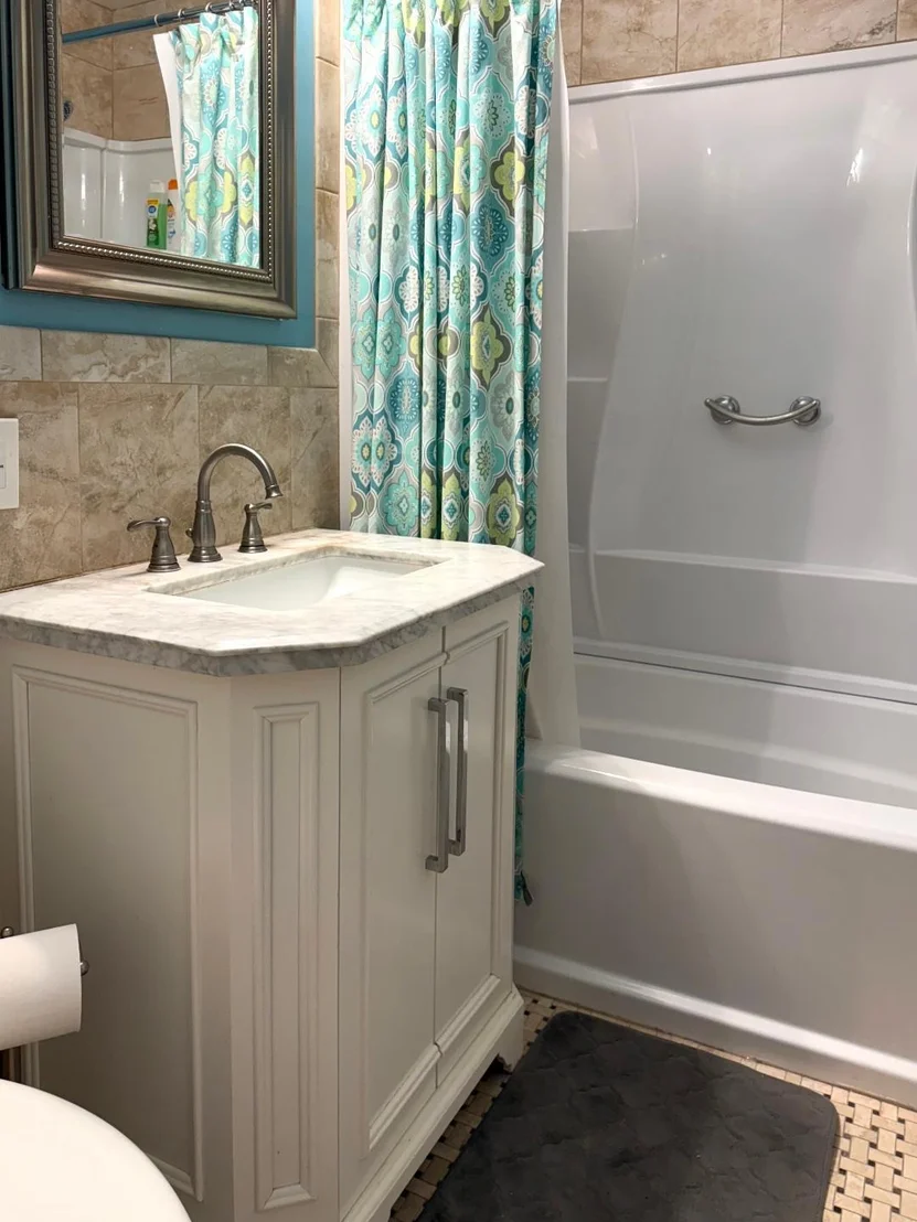 Photo of Unit B at 301 Commons Way