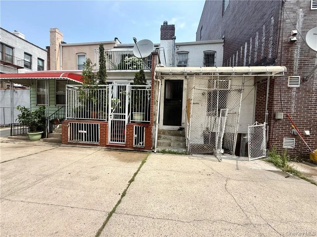 Photo of 816 53rd Street