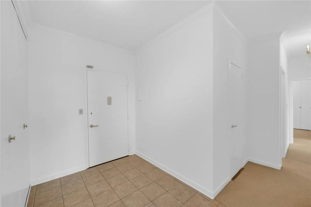 Photo of Unit 2C2 at 16 Rockledge Avenue