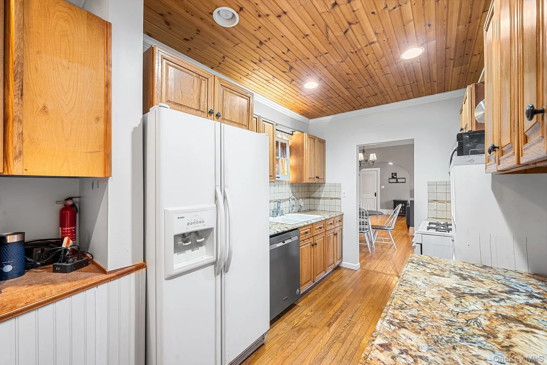 Photo of 8 Raymond Drive