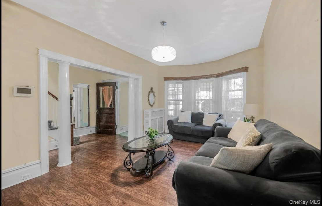 Photo of 16 Adler Place