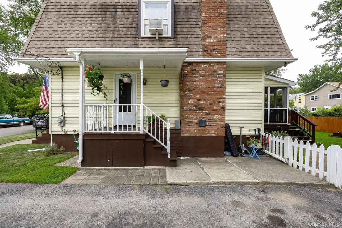 Photo of 91 Maple Street