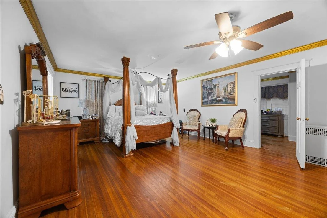 Photo of 319 Summit Avenue