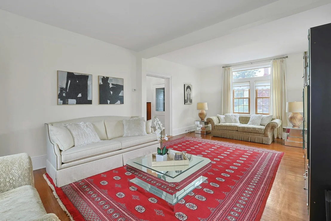 Photo of 233 Commonwealth Avenue