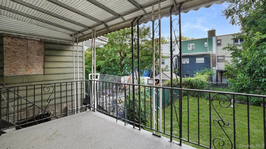 Photo of 4081 Grace Avenue