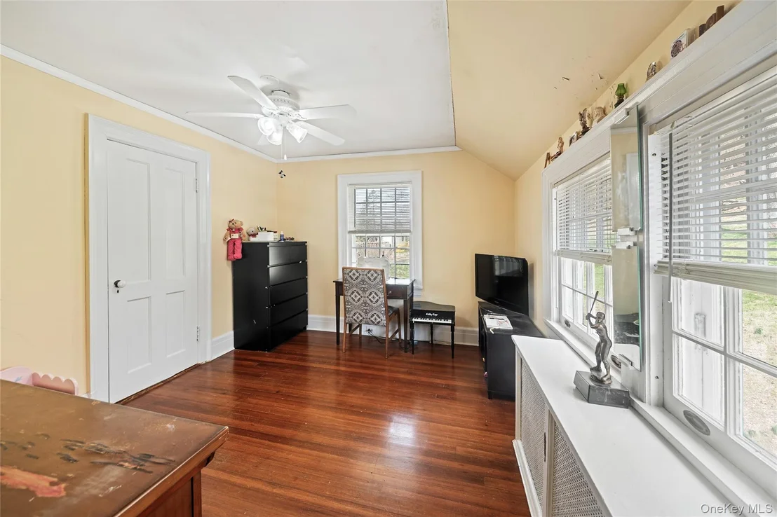 Photo of 75 Chappaqua Road