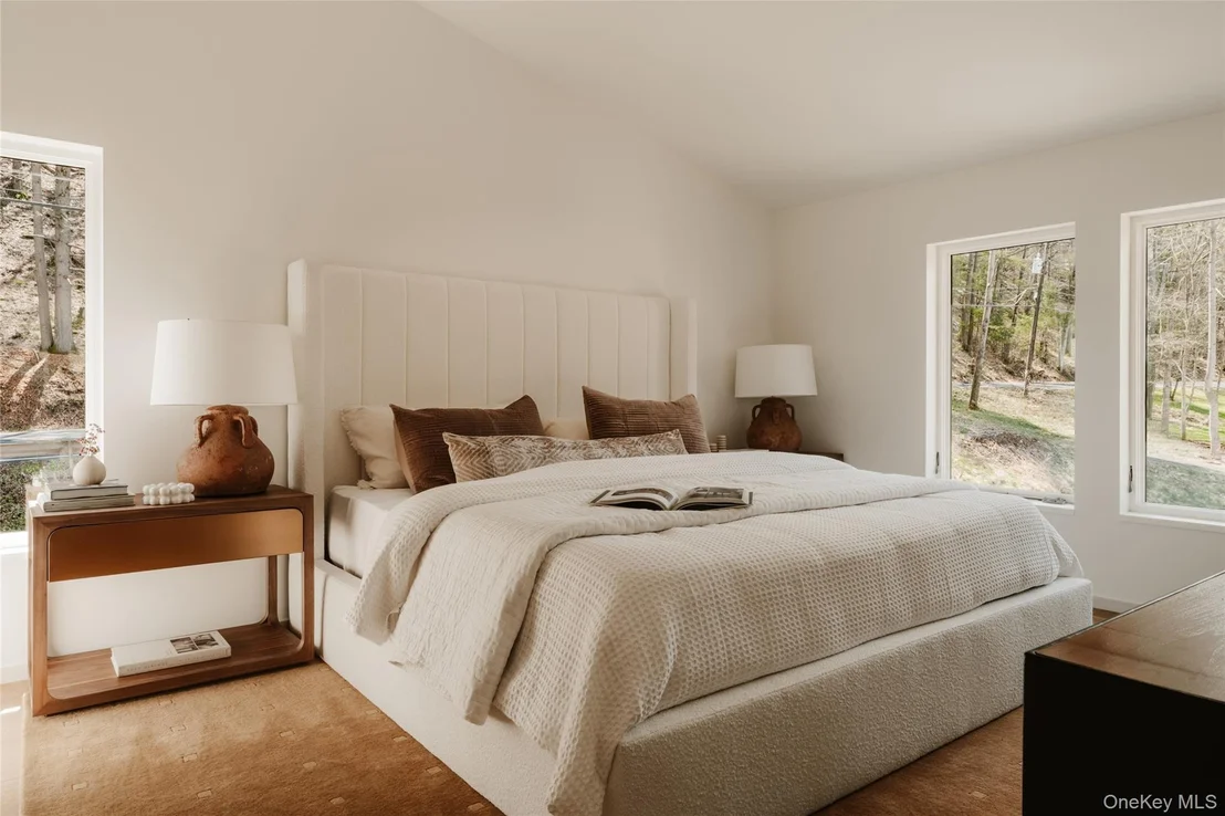 Photo of 332 Mohonk Road