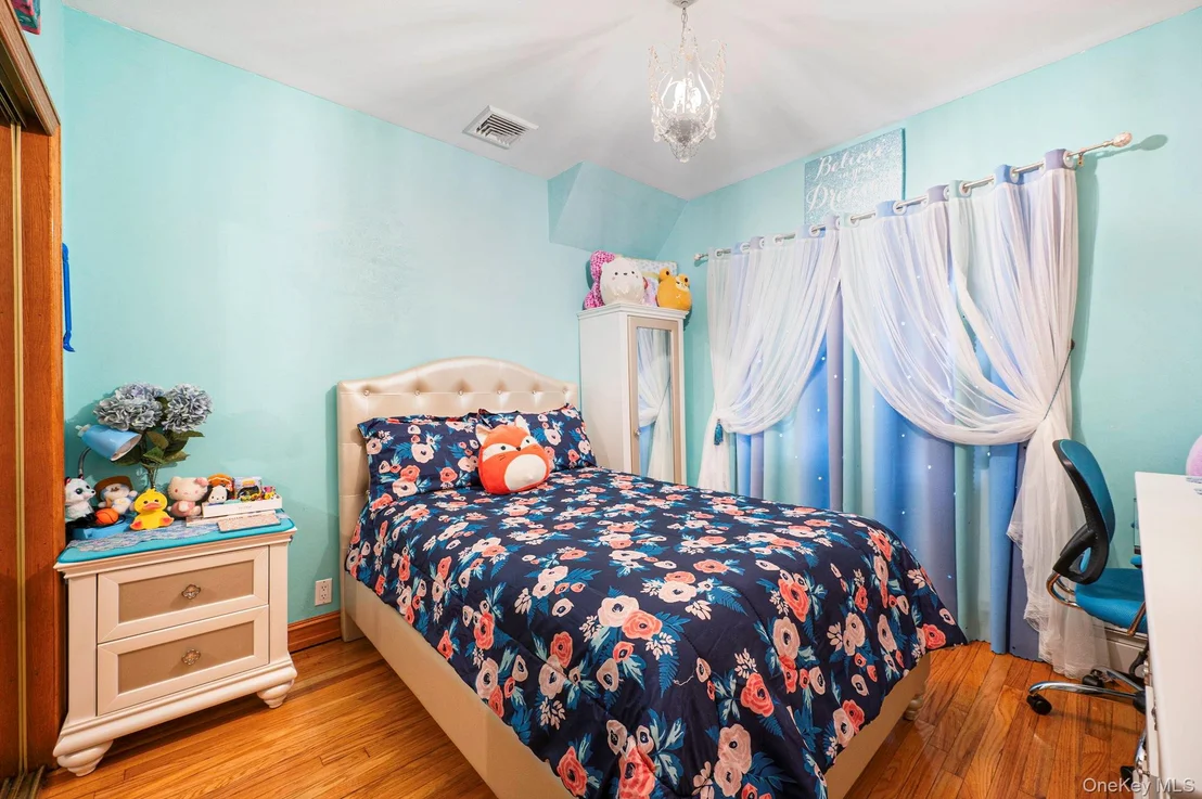 Photo of 167 Shaw Avenue