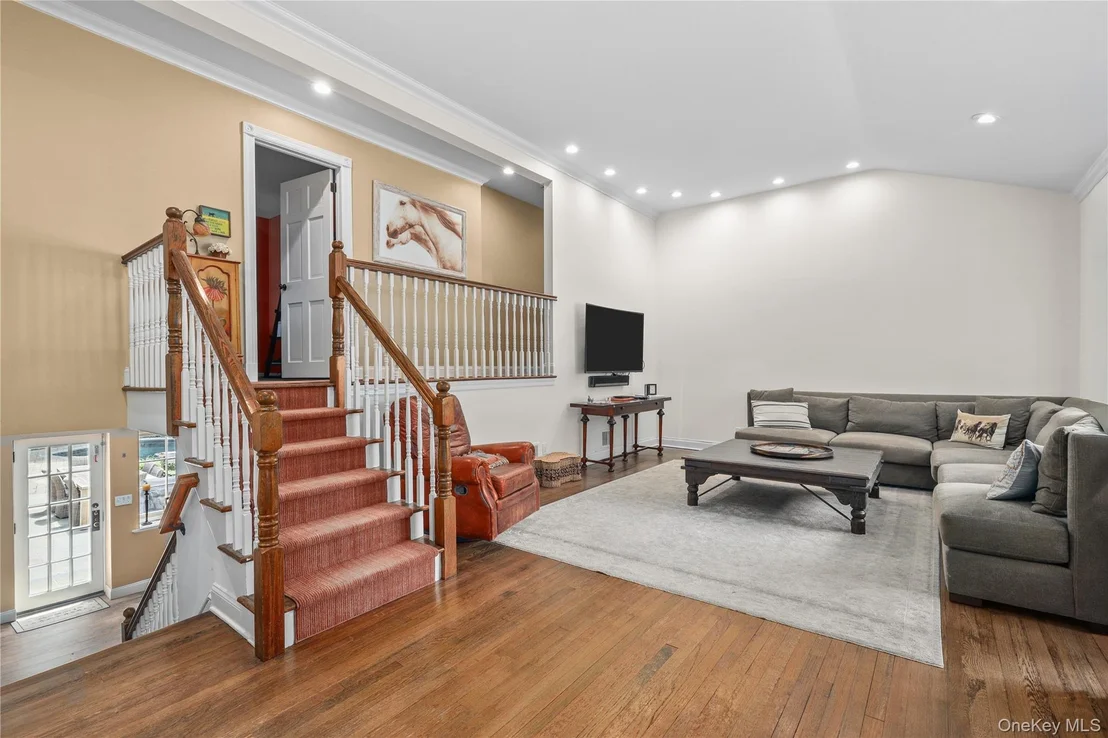 Photo of 41 Lincoln Avenue