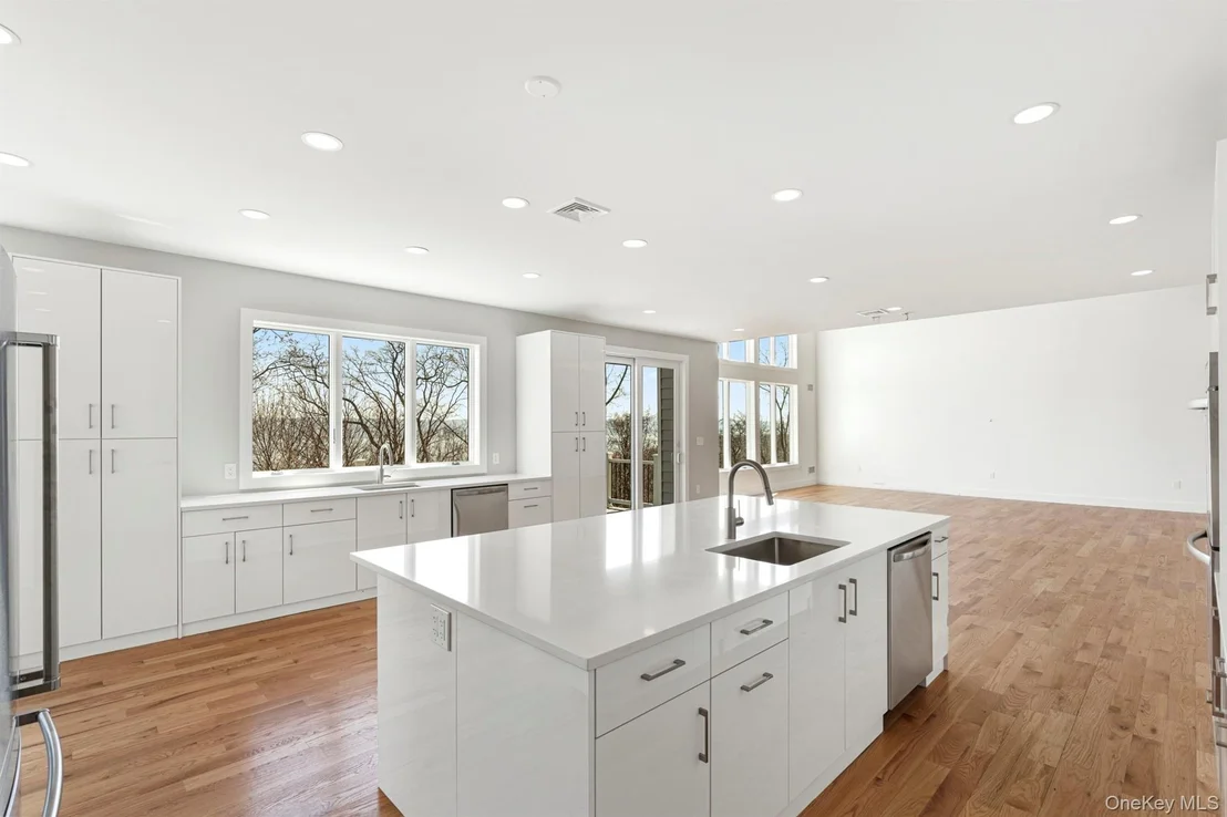 Photo of 199 Tweed Boulevard