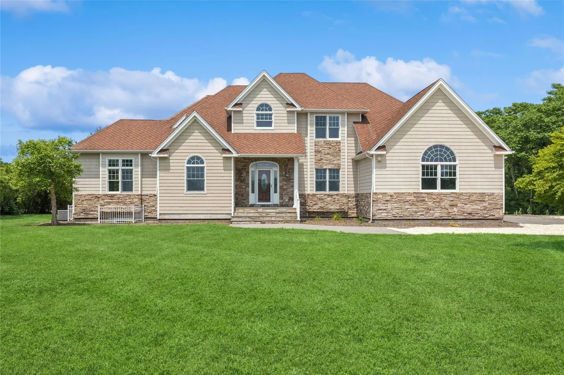 Photo of 1465 Ackerly Pond Lane