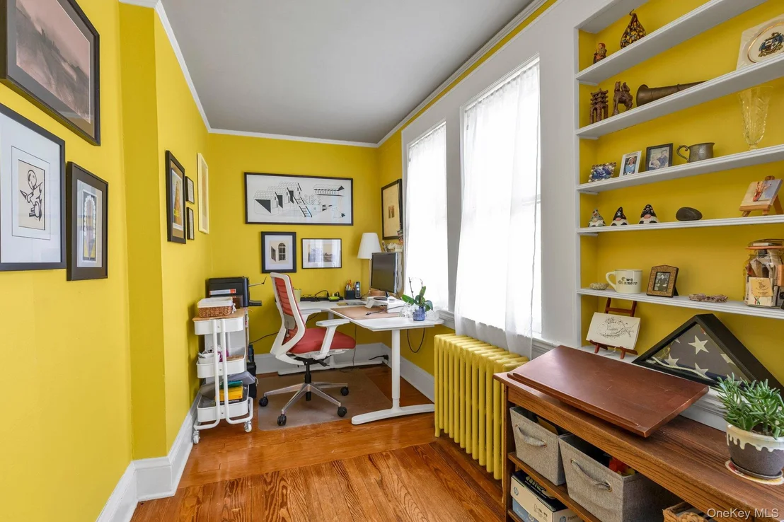 Photo of 841 Waverly Place