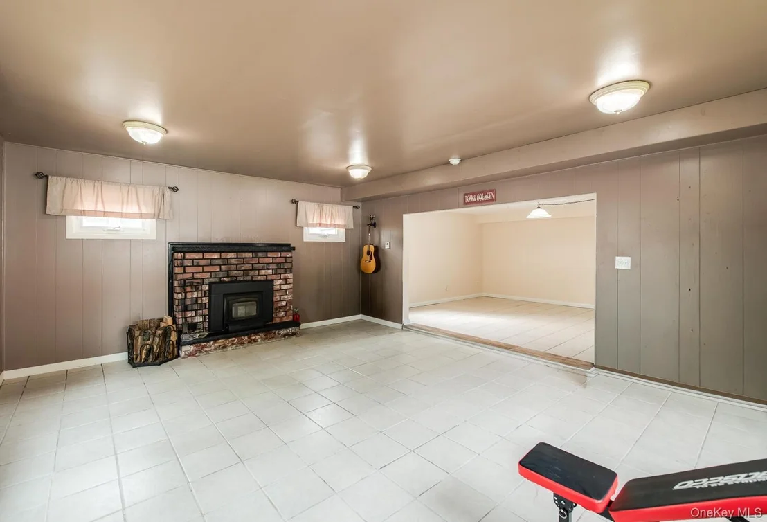 Photo of 4 Edgewood Drive