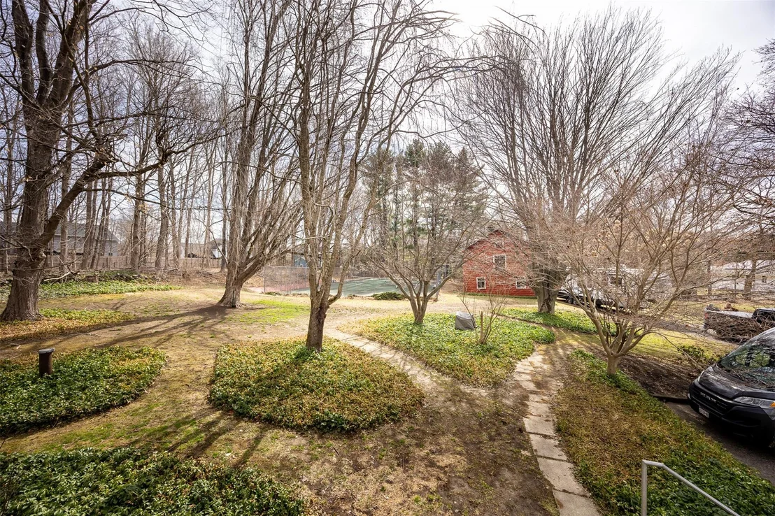 Photo of 655 Vassar Road