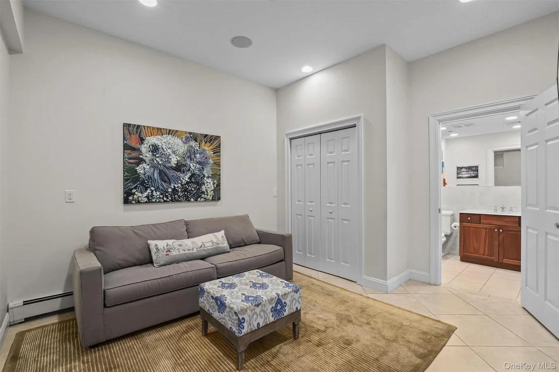 Photo of 66 Roundabend Road