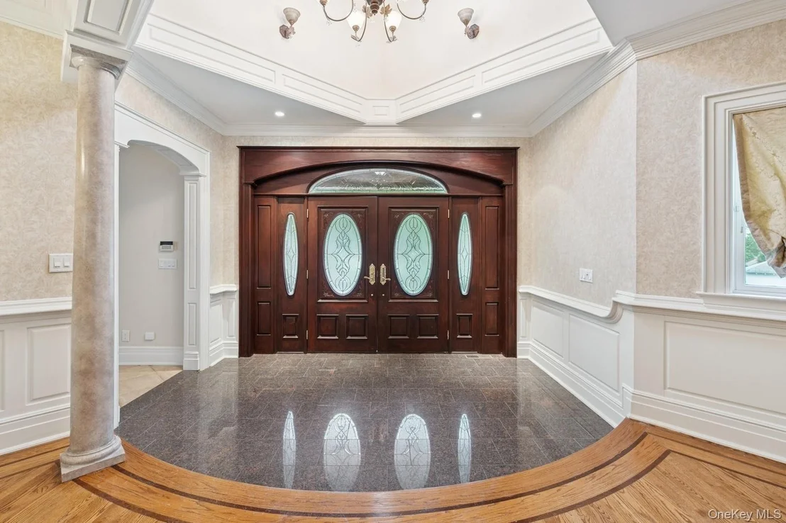 Photo of 80 Soundview Drive