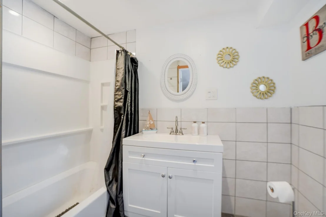 Photo of 7 Russ Place