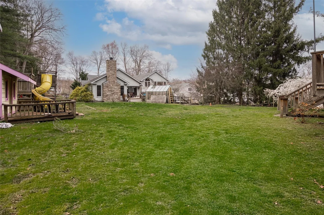 Photo of 14 Hilltop Road