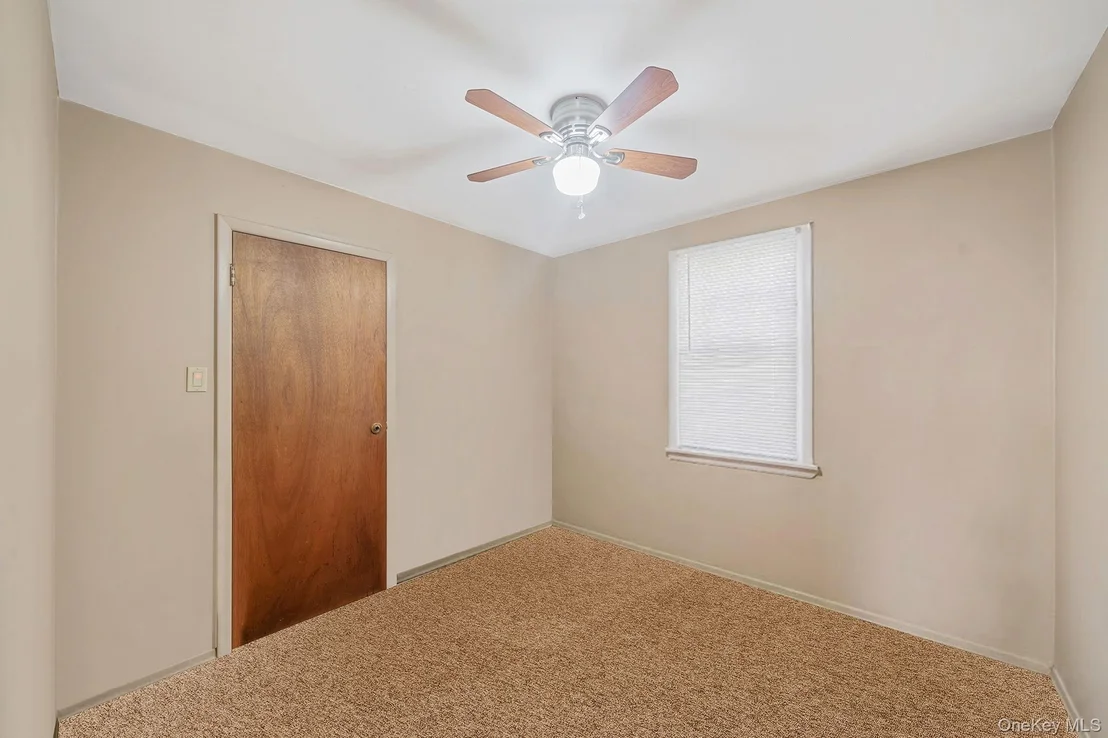 Photo of 2 Roberts Avenue