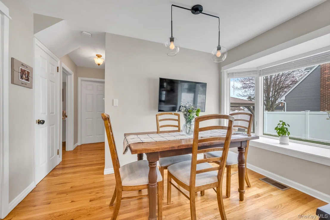 Photo of 9 Aster Avenue