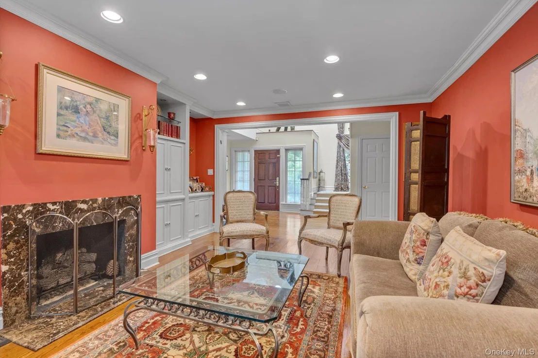Photo of 8 Briarfield Drive